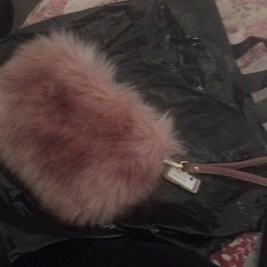 Furry clutch new
